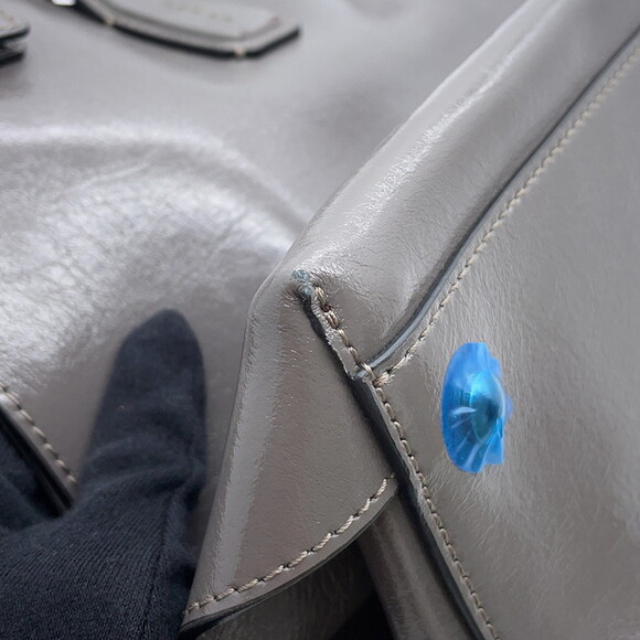 BURBERRY Gray Leather Shoulder Bag - Picture 9 of 15
